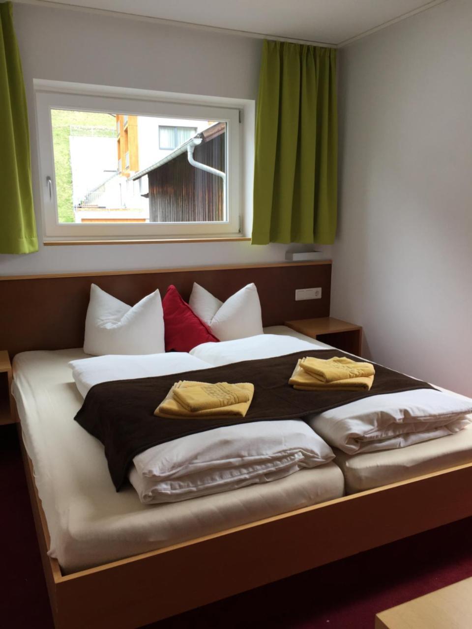 Almandin Apartments Ischgl Ngoại thất bức ảnh