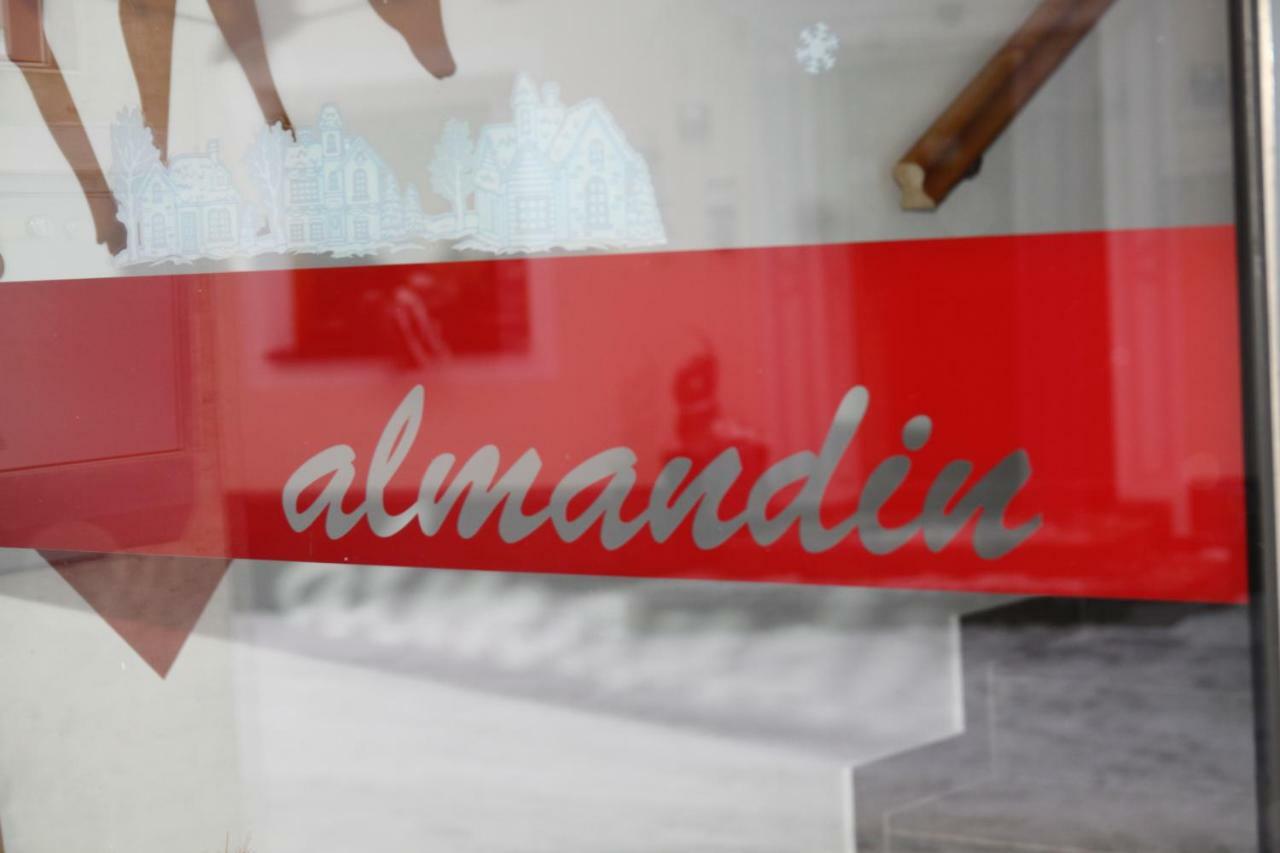 Almandin Apartments Ischgl Ngoại thất bức ảnh